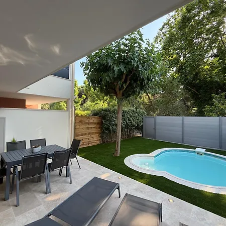 3-bedroom - Garden - Private Pool * סן-מקסים