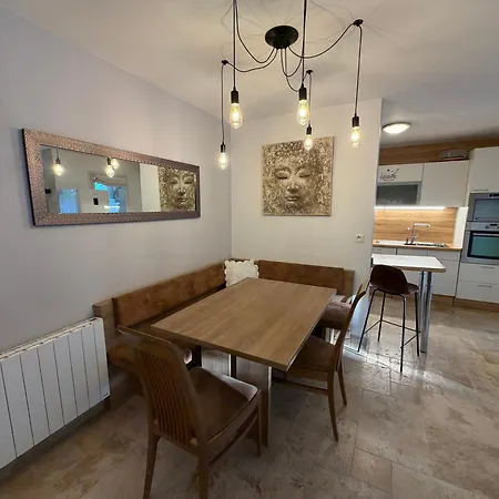 3-bedroom - Garden - Private Pool * סן-מקסים