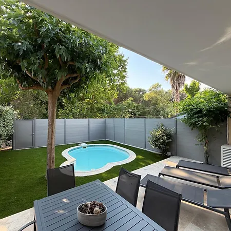 3-bedroom - Garden - Private Pool * סן-מקסים