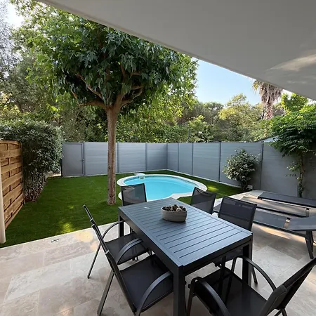 Apartment 3-bedroom - Garden - Private Pool Sainte-Maxime