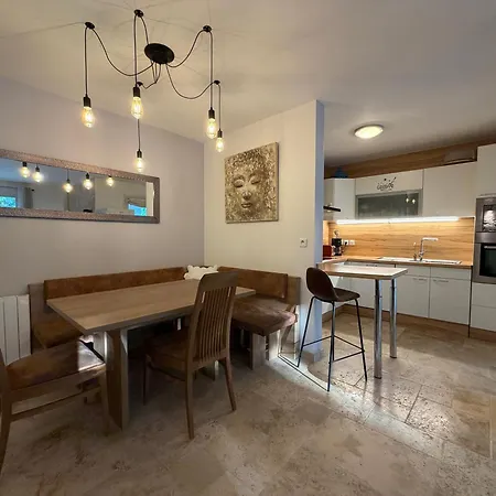 Apartment 3-bedroom - Garden - Private Pool